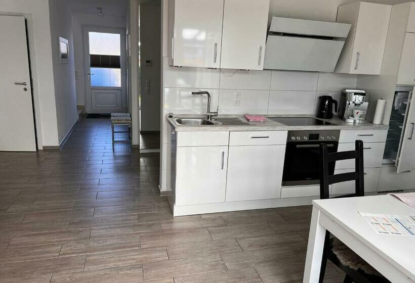 Ostfrieslands Perle Ferienwohnung An Der Nordseeküste, Sauna, Terrasse, Garten, Ruhige Lage, Wlan