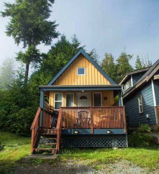 Surf Haven, Lofted Cozy Cabin Minutes To Beach