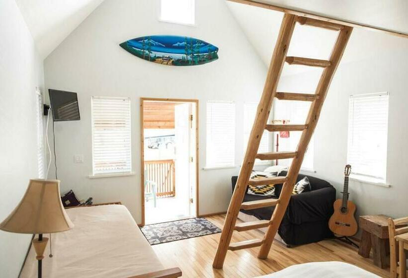Surf Haven, Lofted Cozy Cabin Minutes To Beach