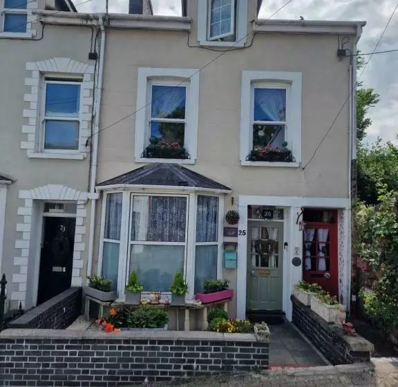 Town Cottage Ground Floor Appartment