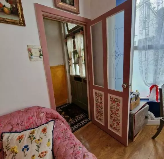 Town Cottage Ground Floor Appartment