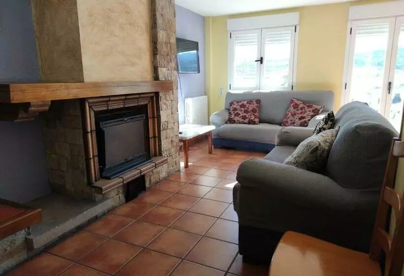 Casa De La Hiedra Soria