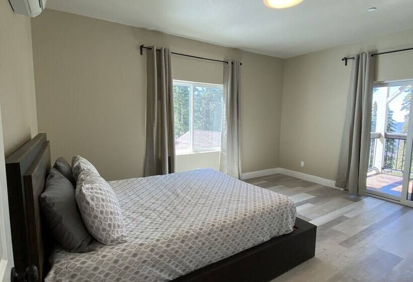 Yosemite S Pine Cove