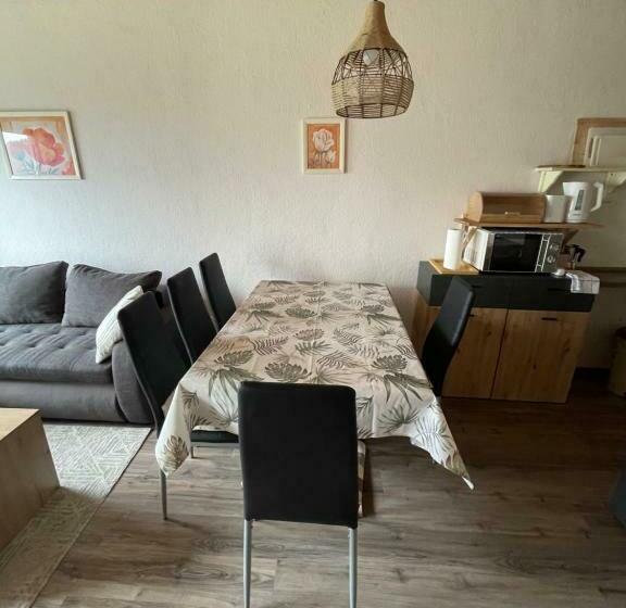 White Rose Apartment In Kulmhof