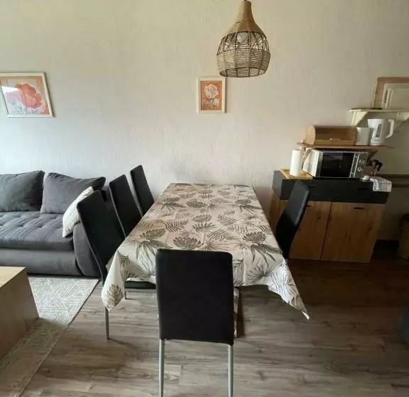 White Rose Apartment In Kulmhof