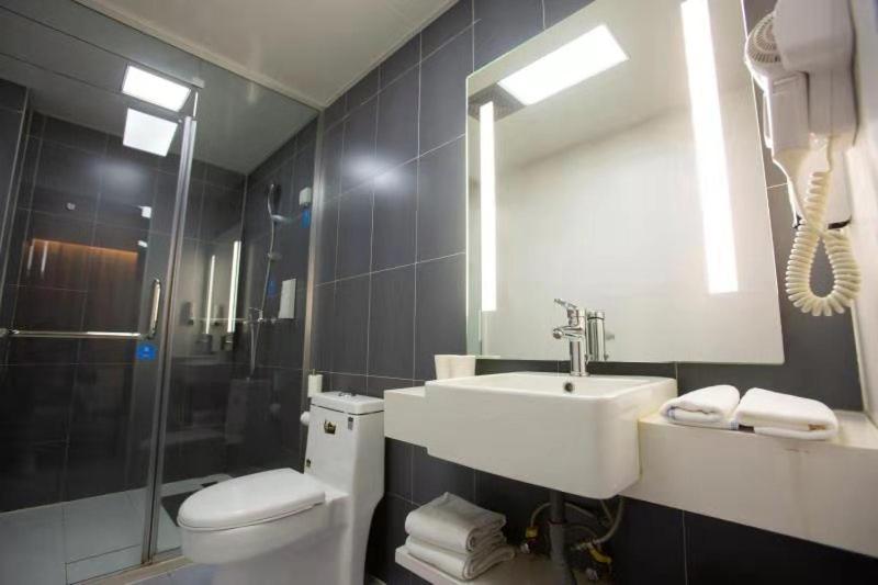 Отель Hanting  Qinhuangdao Beidaihe Laohushi