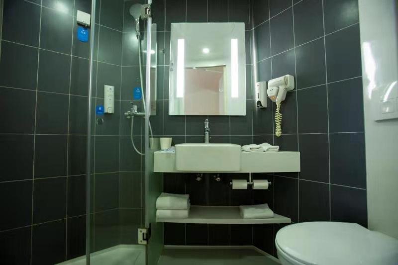 Отель Hanting  Qinhuangdao Beidaihe Laohushi