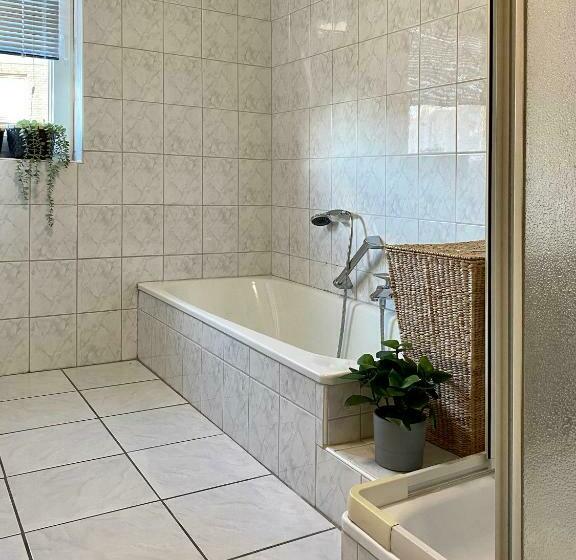 Die Anlegestelle   Zentral In Cuxhaven