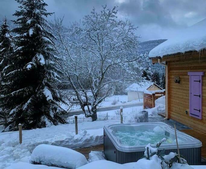 Chalet L élégance   Spa   Serviettes   Peignoirs   Lits Faits   Ménage Inclus