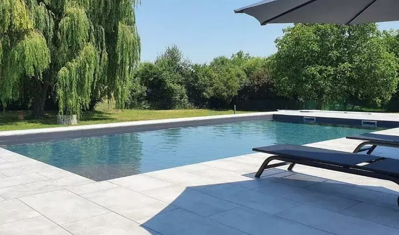 Nemespécsely Udvarház