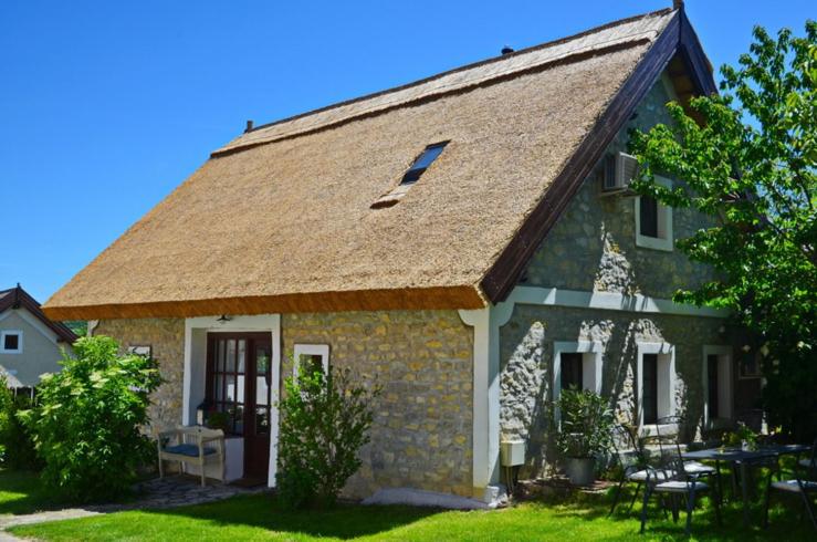 Nemespécsely Udvarház