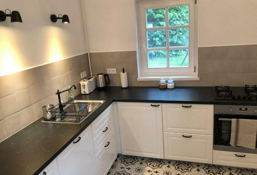 Nemespécsely Udvarház