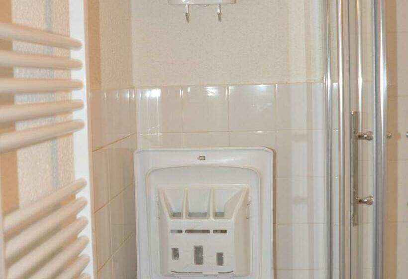 Studio Cabine 4 Pers, Balcon, Pied Des Pistes, Ascenseur   Fr 1 557a 1