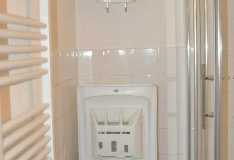 Studio Cabine 4 Pers, Balcon, Pied Des Pistes, Ascenseur   Fr 1 557a 1