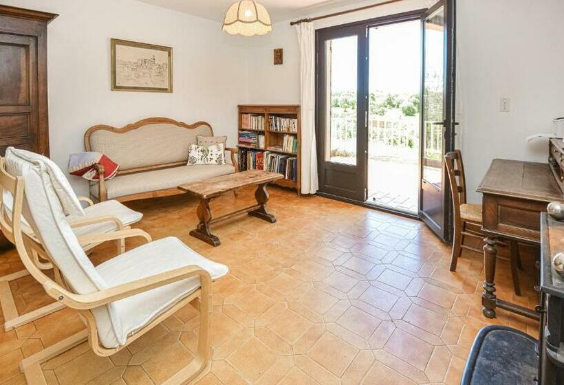 Stunning Home In Saint Siffret With Wifi