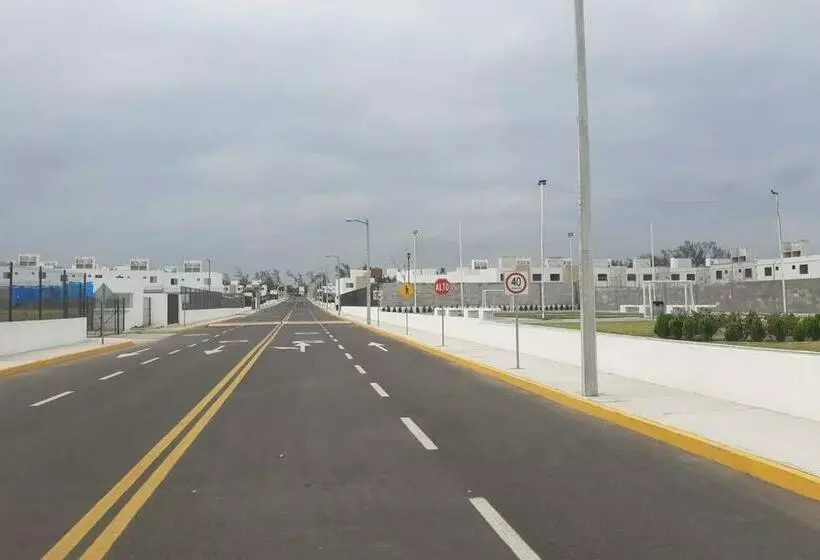 Casa Familiar En Cluster Privado