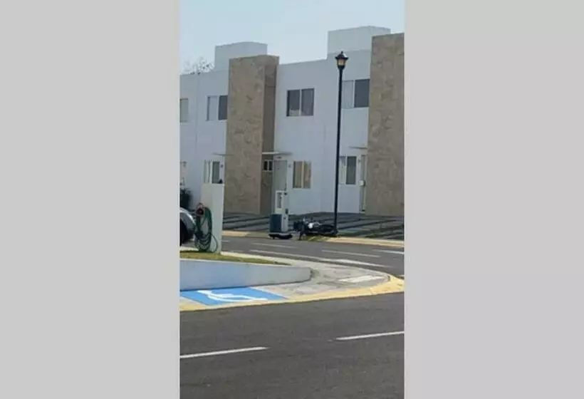 Casa Familiar En Cluster Privado