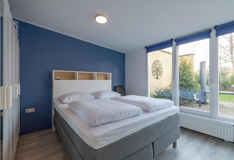 Stunning Bunglow With Patio