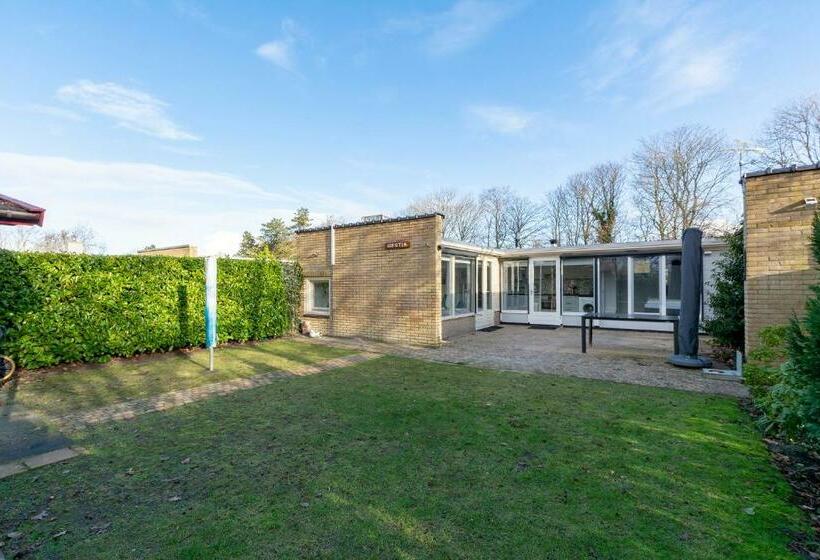 Stunning Bunglow With Patio