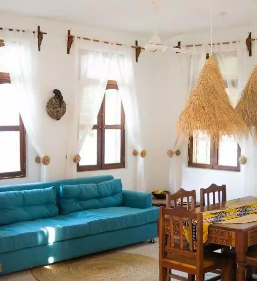 Kima Serviced Beach House & Suites