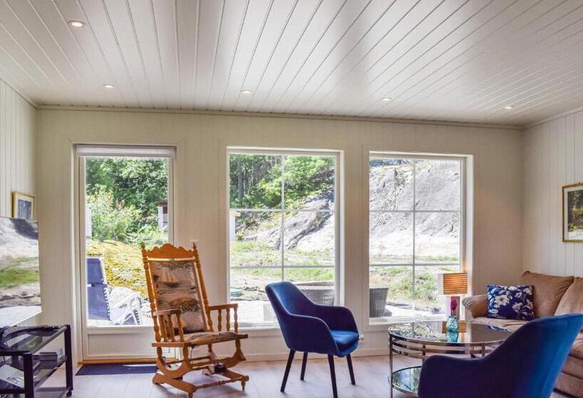Stunning Home In Tvedestrand