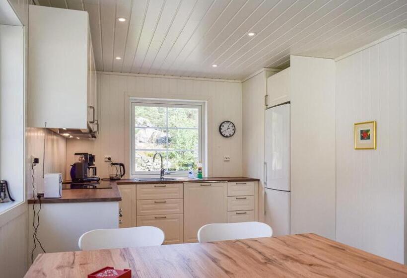 Stunning Home In Tvedestrand