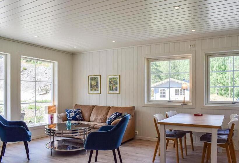 Stunning Home In Tvedestrand