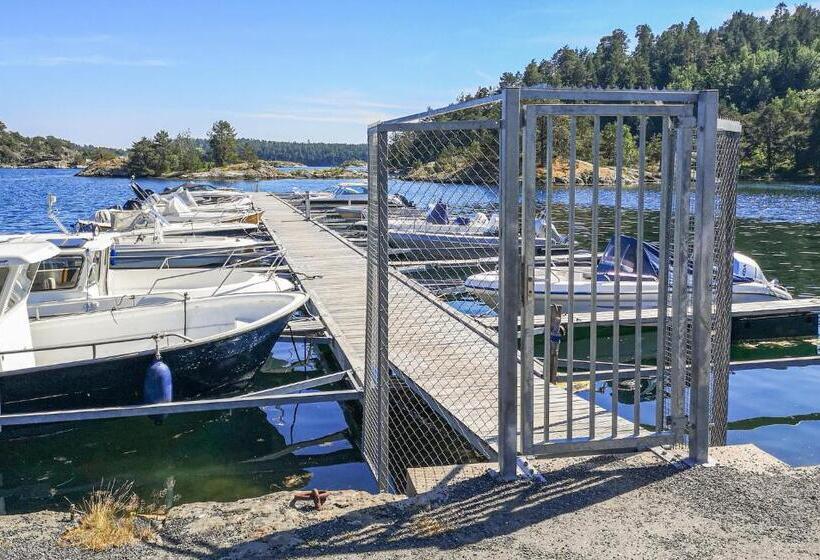 Stunning Home In Tvedestrand
