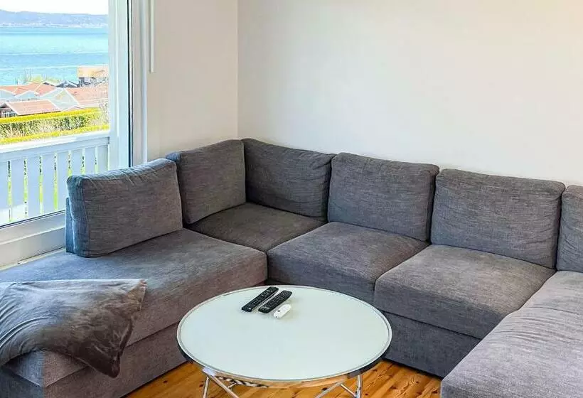 3 Bedroom Gorgeous Home In Bankeryd