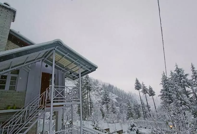 Baan By Snow City Farm