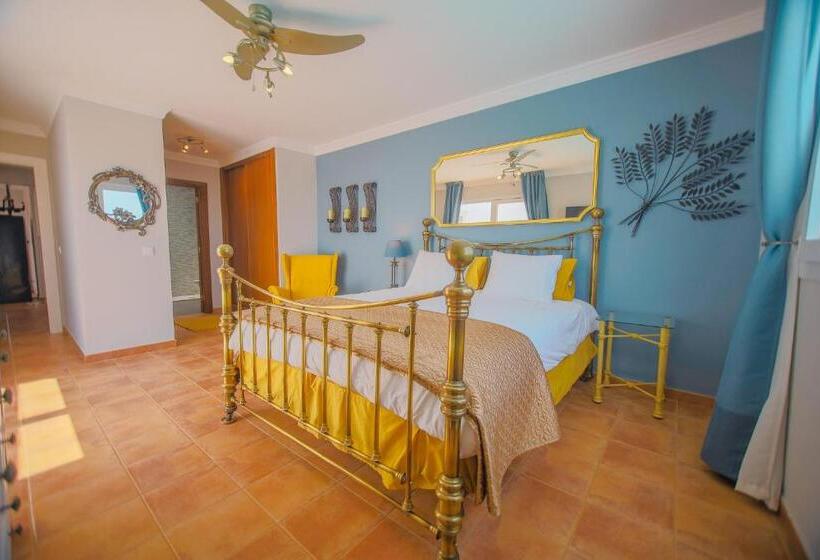 Casa Conil With A Private 25 Meter Heated Pool