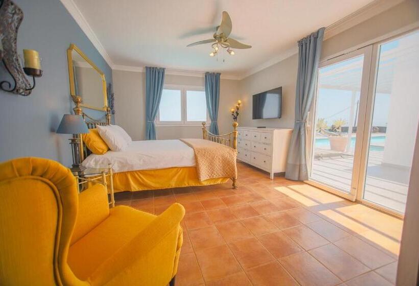 Casa Conil With A Private 25 Meter Heated Pool