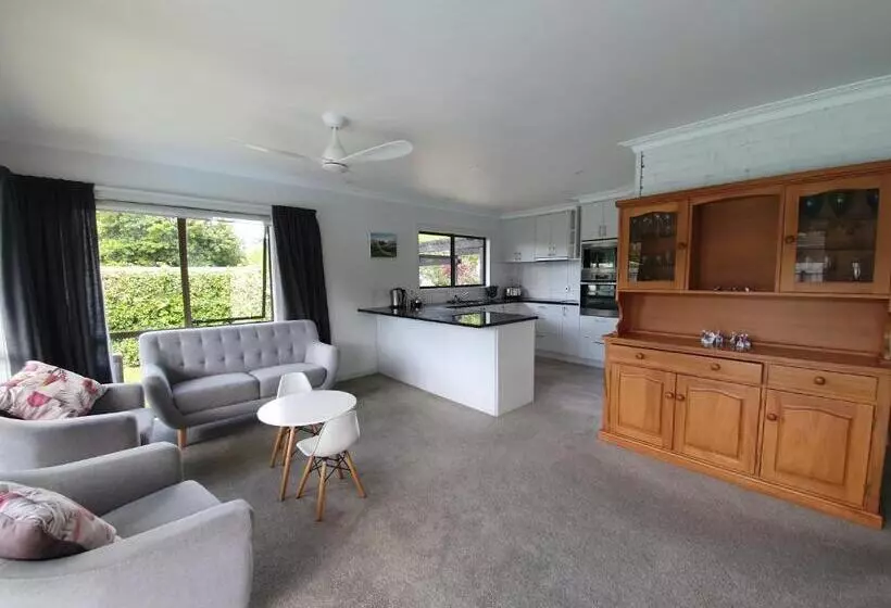 Kerikeri Central House