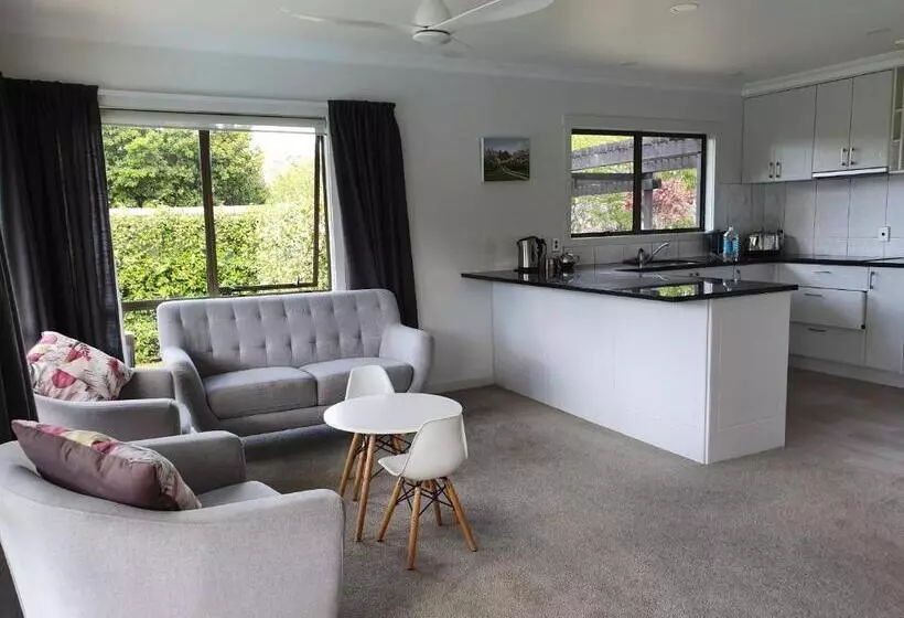 Kerikeri Central House