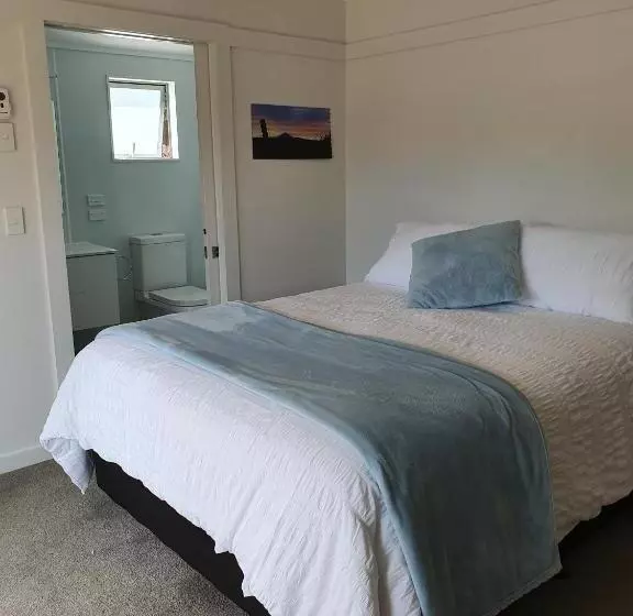 Kerikeri Central House