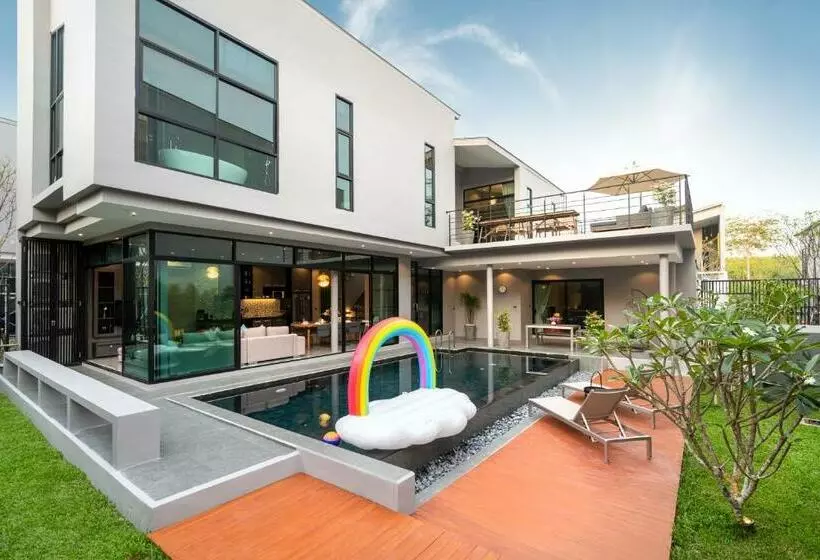 La Belle Pool Villa Phuket   Home Away From Home