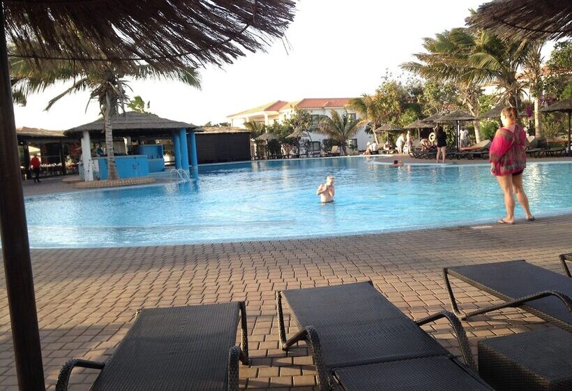 Villa Tortuga Beach Resort