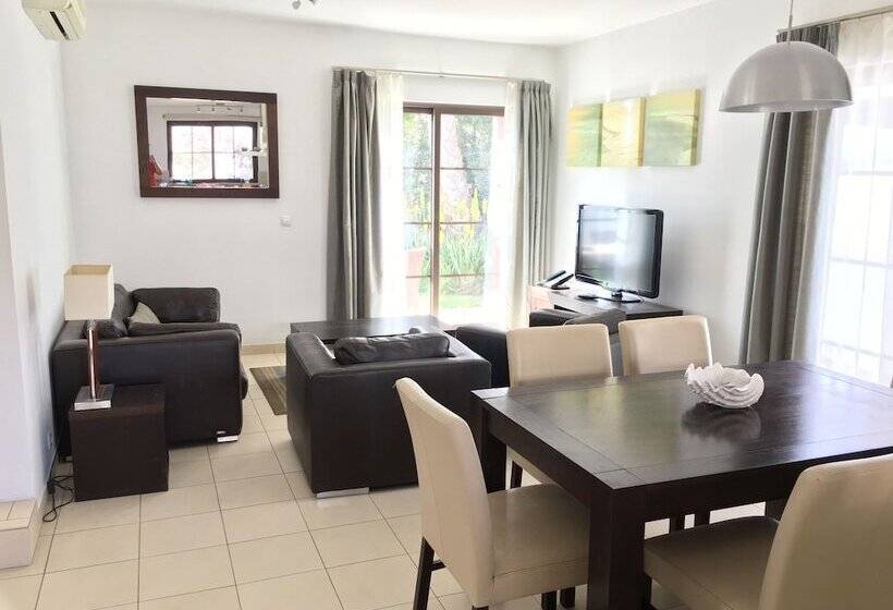 Villa Tortuga Beach Resort