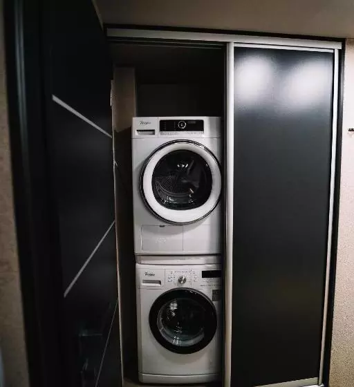 Ah Luxury Baštová 10