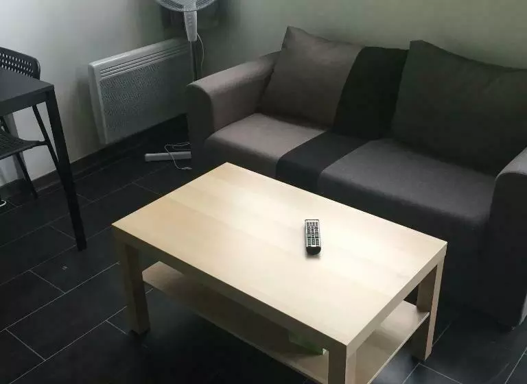 Studio Confortable Proche De Paris