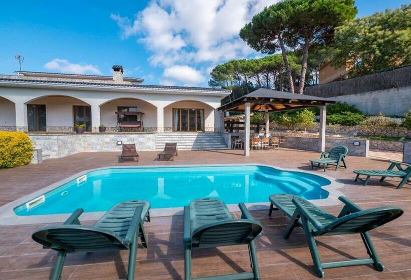 Vivalidays Villa Kiros