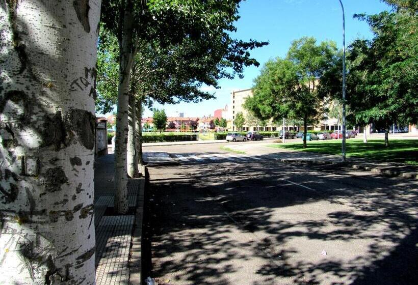 Www Parques De La Catedral Travel Com Parking Privado Gratis