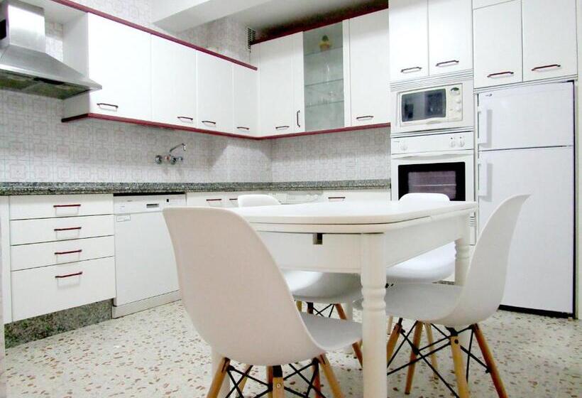 Www Parques De La Catedral Travel Com Parking Privado Gratis