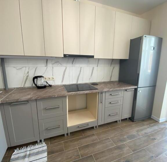 нові апартаменти по вулиці роксолани16