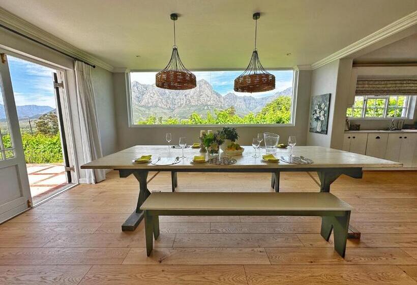 Camberley Wines Luxury Accommodation