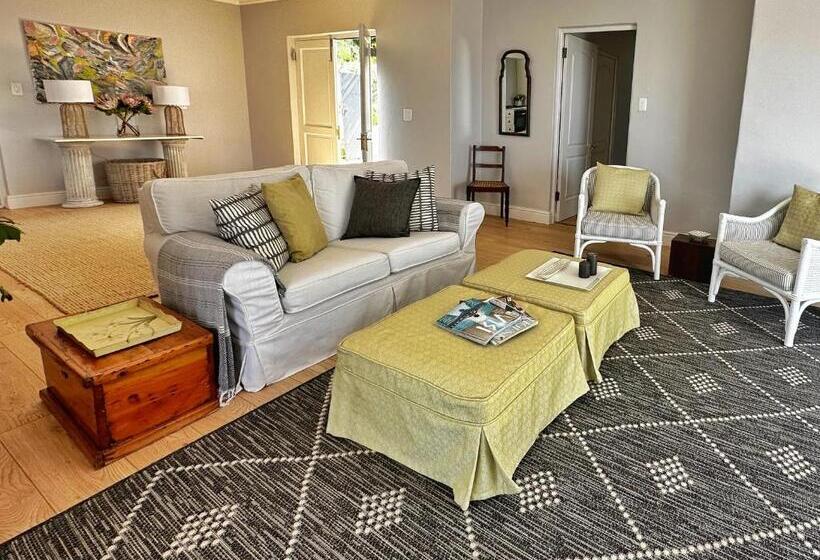 Camberley Wines Luxury Accommodation