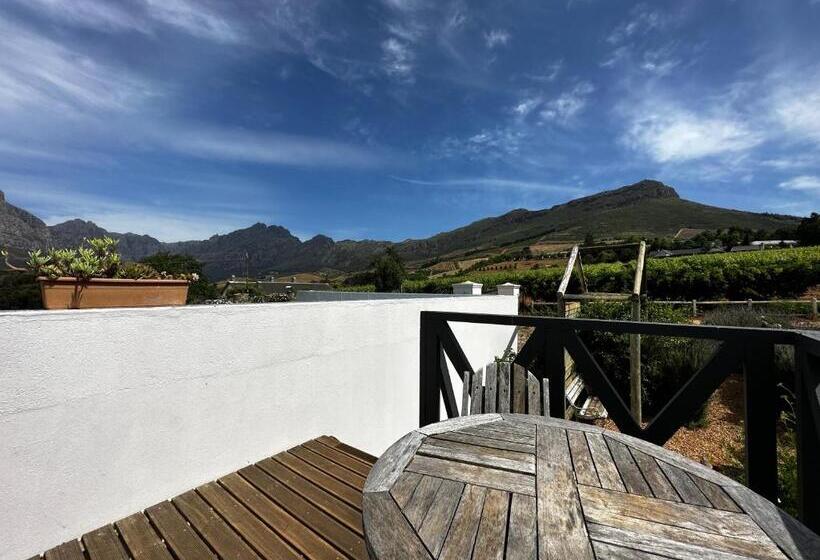 Camberley Wines Luxury Accommodation