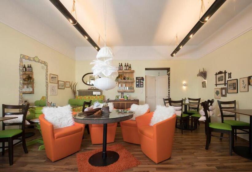 Girbl Bio Apartments Lifestyle