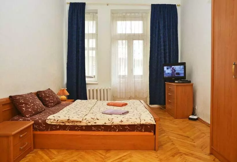 квартира по улице сечевых стрельцов,14а