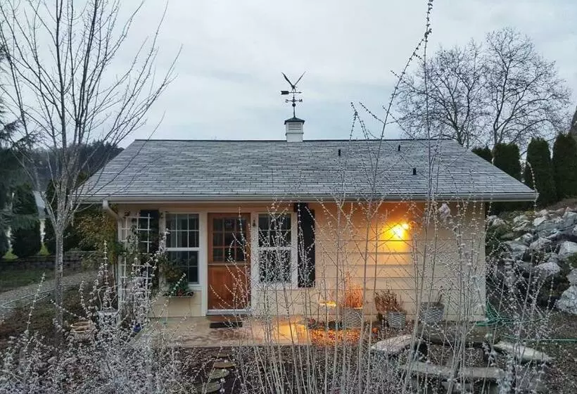 Charming, Private Cottage In Myrtle Creek